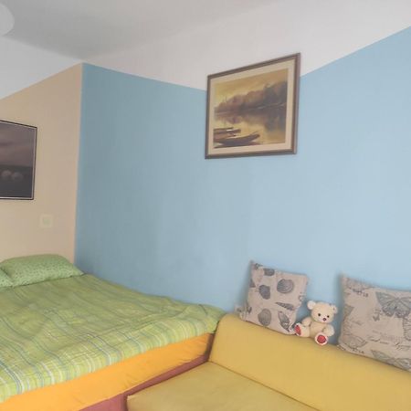 Liza Panzio Bed and Breakfast Mali Idos Buitenkant foto