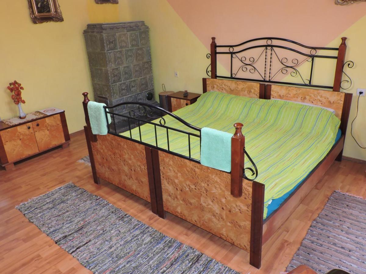 Liza Panzio Bed and Breakfast Mali Idos Buitenkant foto
