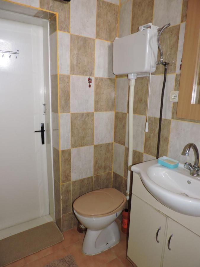 Liza Panzio Bed and Breakfast Mali Idos Buitenkant foto